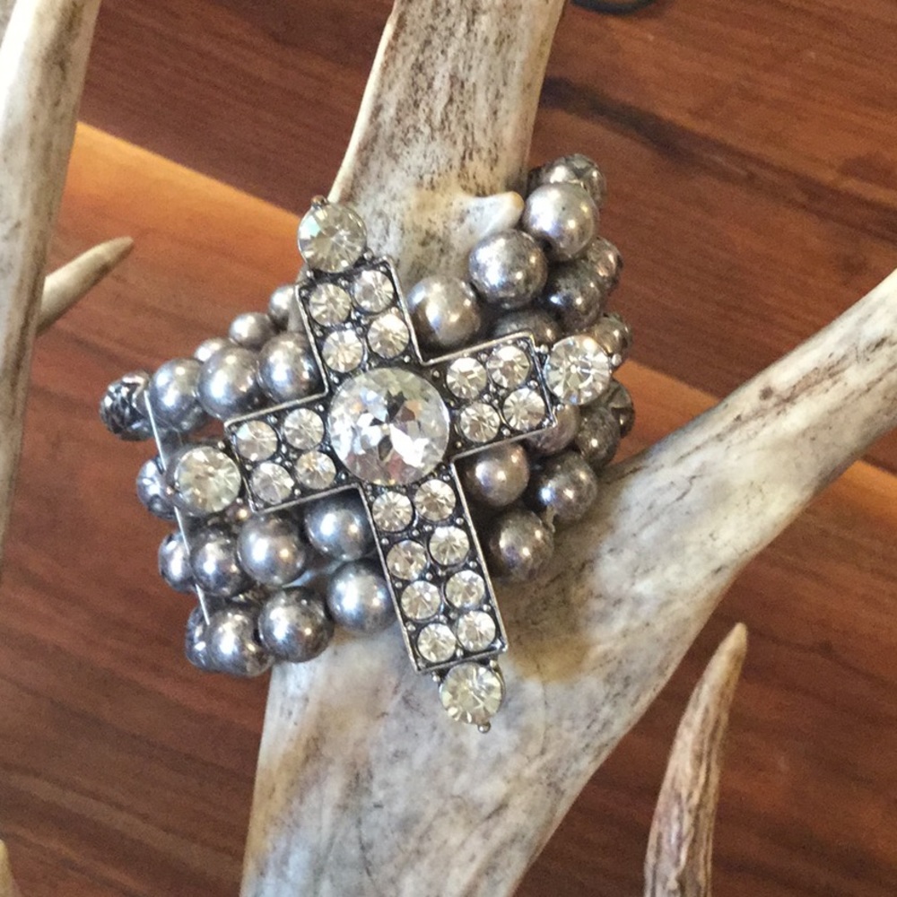 Cross bracelet